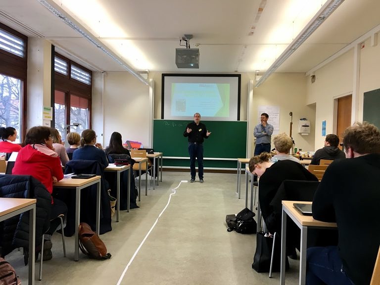 Lehrerfortbildung „Einsatzmöglichkeit digitaler Medien im Religionsunterricht“