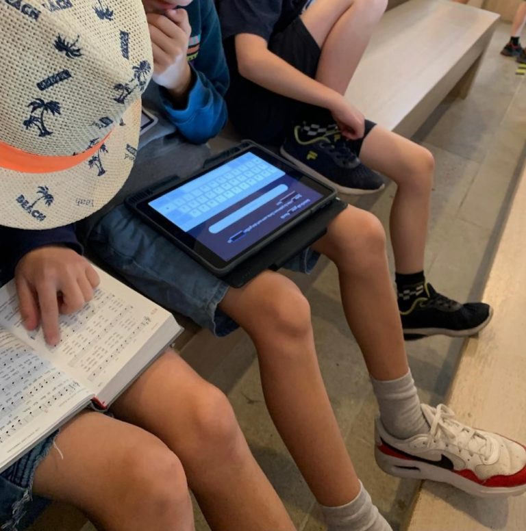 „Mein Lieblingsplatz ist vor der Mauer, in der ich meine Gedanken aufschreiben kann.“